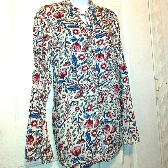 NWT☆STYLE & CO☆Plus Size Long Bell Sleeve Button Down Blouse☆0X - Picture 3 of 16